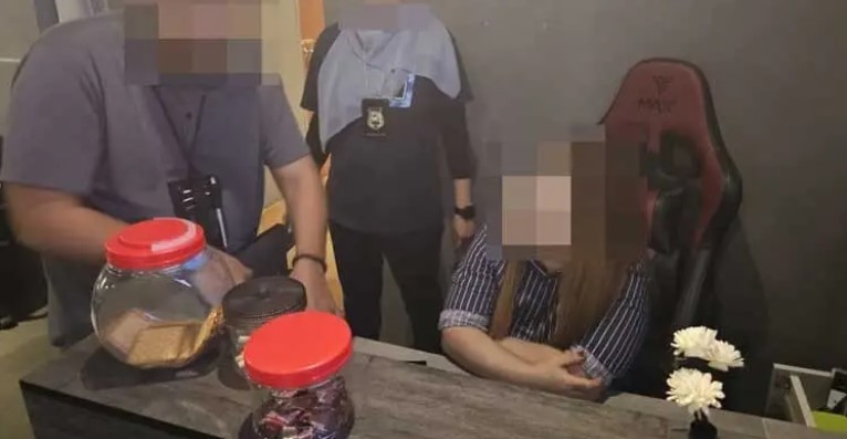 মালয়েশিয়ায় ব্যবসাপ্রতিষ্ঠানের আড়ালে জুয়ার আসর, ৩ বাংলাদেশি আটক